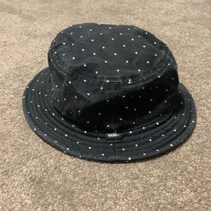 Bucket hat VANS black with stars